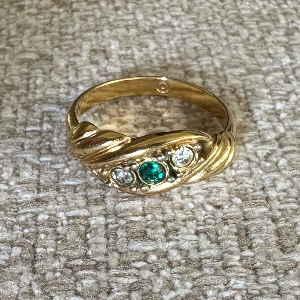 Women's Goldtone Twist Ring with Green/Clear Stones Sz 6.5